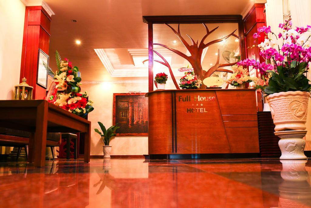 Hotel Full House *