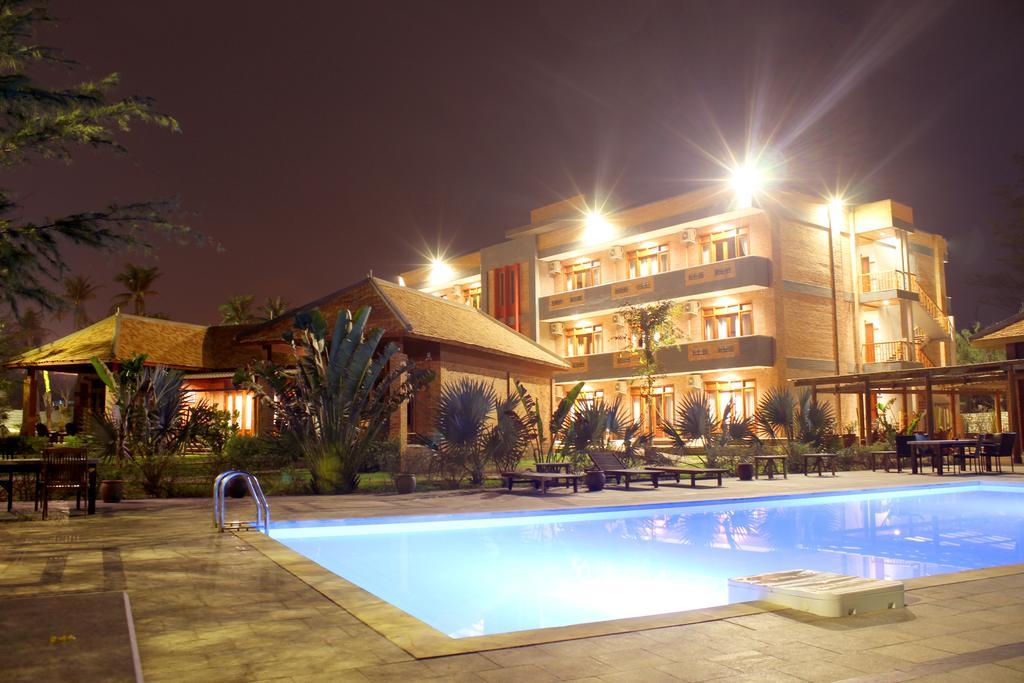 Resort Blue Shell Mui Ne