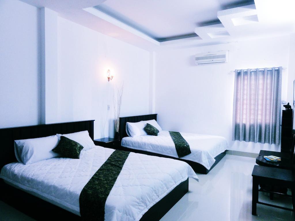 Hotel Phong Luu Nha Trang