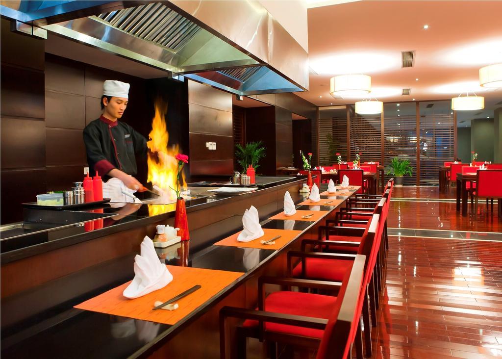 Royal Lotus Ha Long