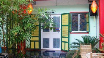 Backpacker'S Nha Trang