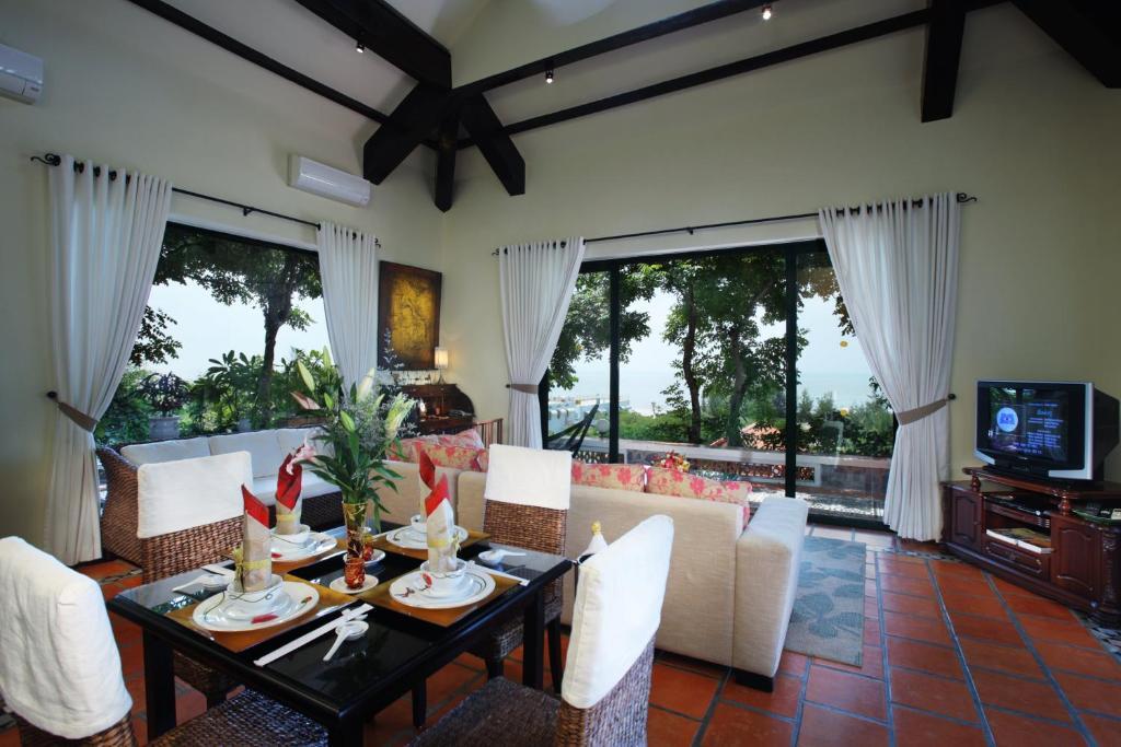 Resort Fleur De Lys & Long 4*