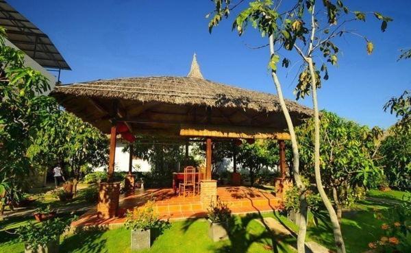 Suoi Tien Mui Ne Hotel 3*