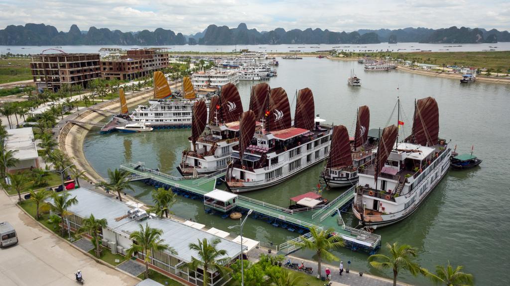 Halong Glory Legend Cruise Hạ Long