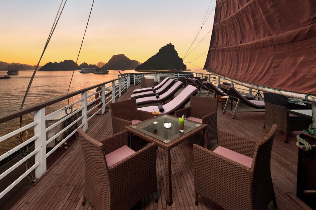  Halong Glory Legend Cruise Hạ Long
