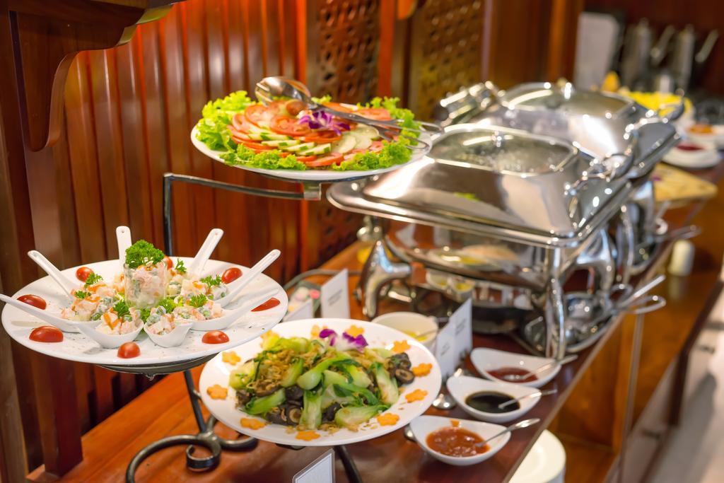 E Luxury & Restaurant Hanoi