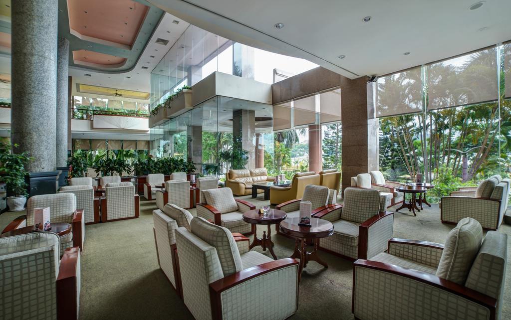 Hotel Halong Plaza