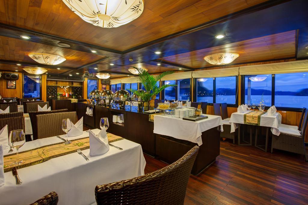  Syrena Cruises