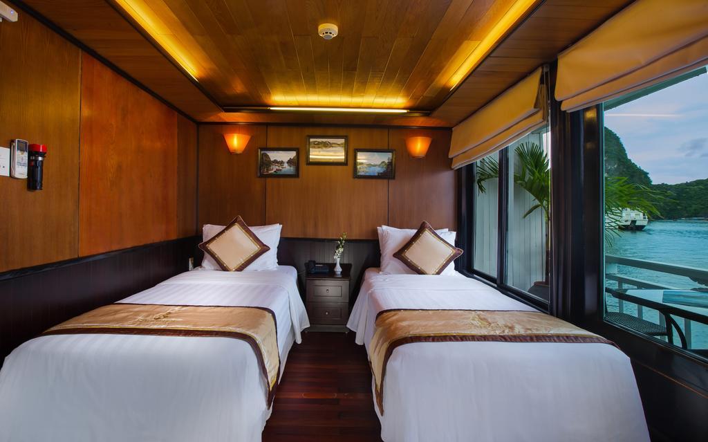  Syrena Cruises 4*