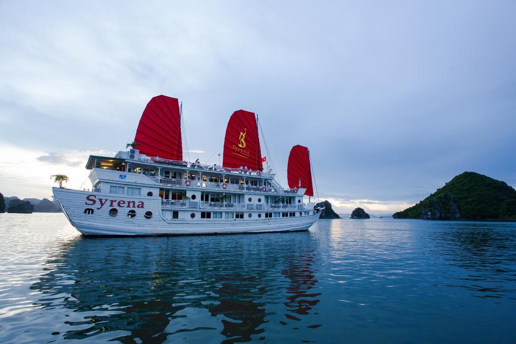  Syrena Cruises