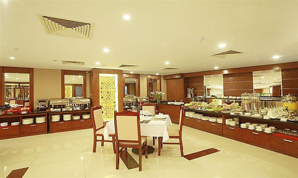 Hotel 20 &