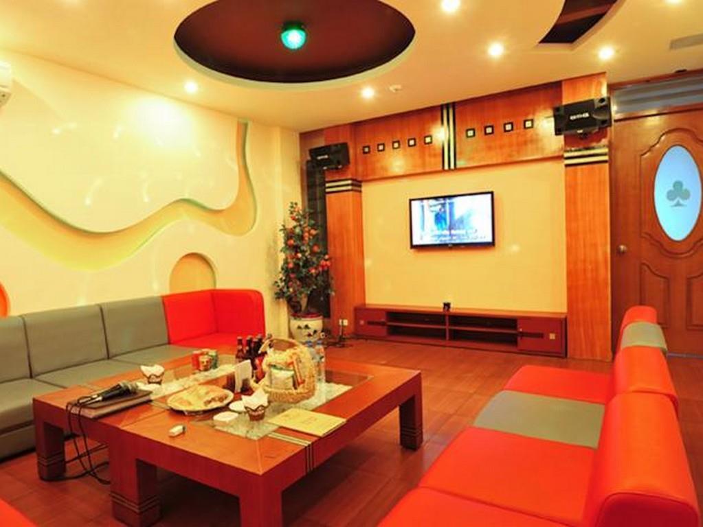 Hotel Camela & 4*