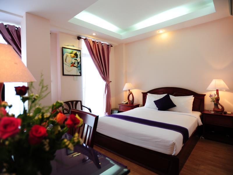 Hotel Violet Nha Trang