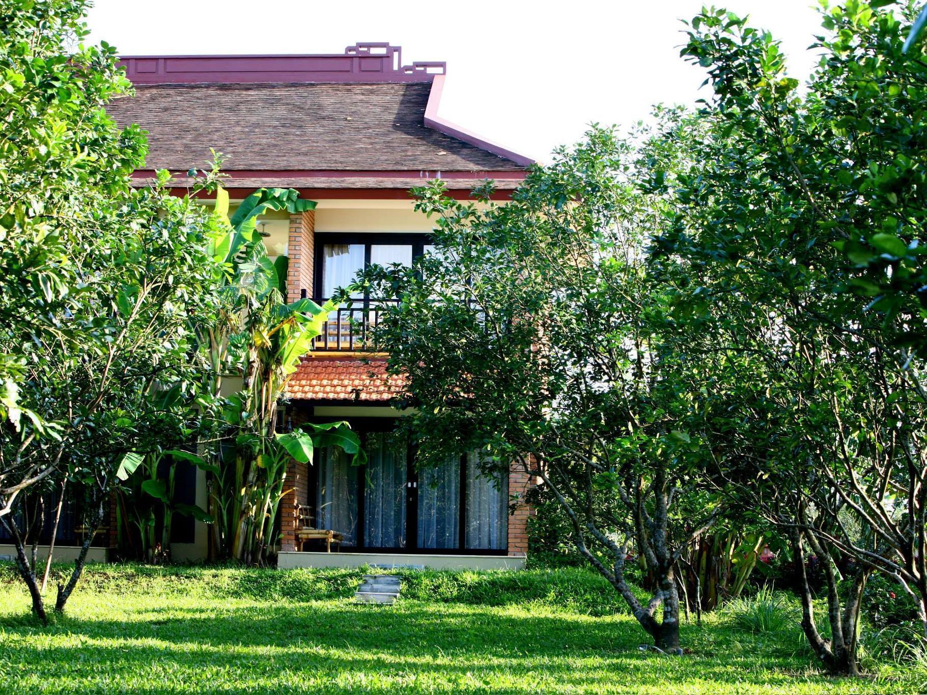 Resort Riverside Boutique &