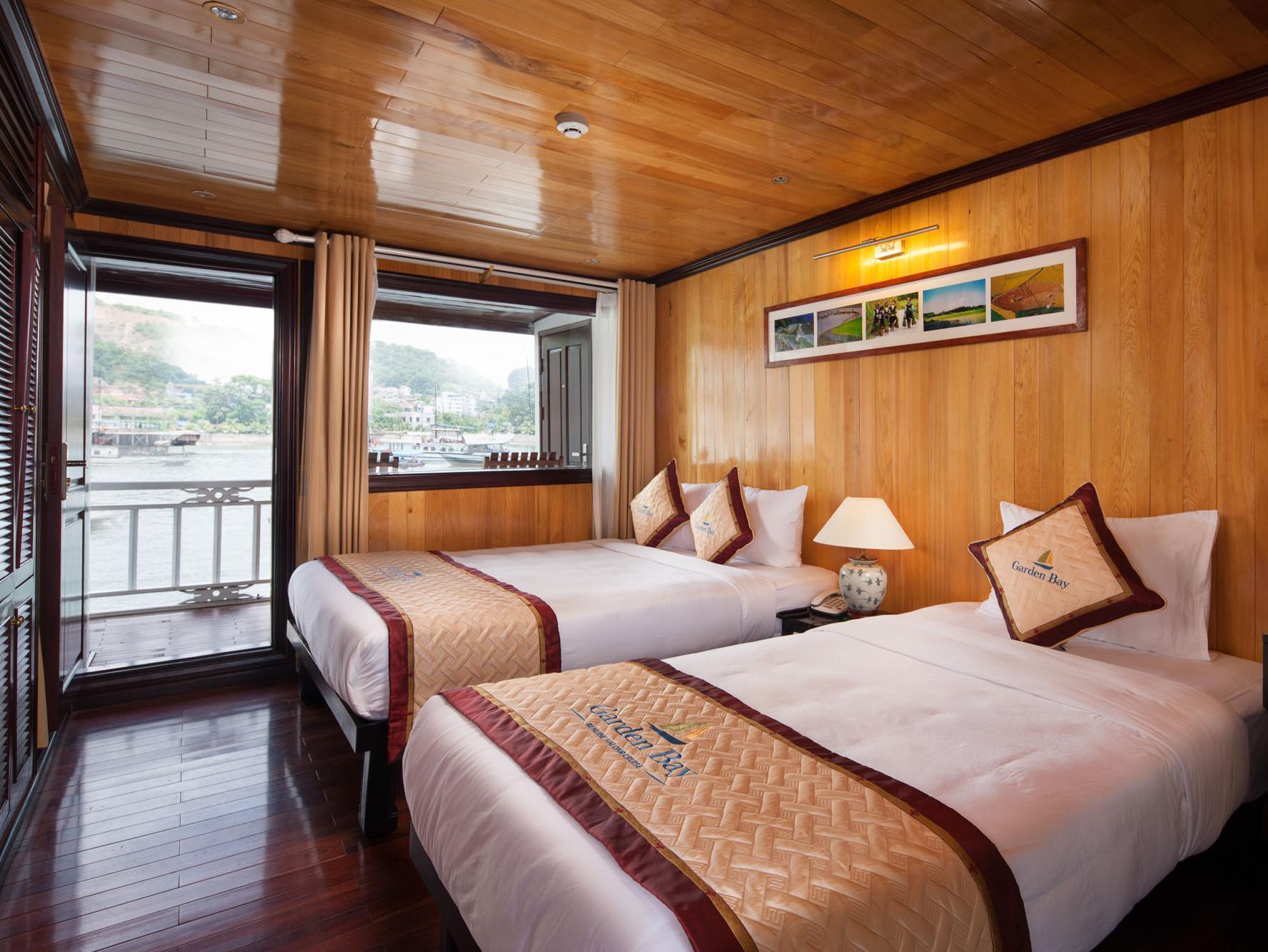  Garden Bay Luxury Cruise