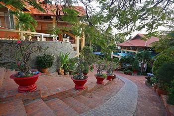 Hon Rom 1 Hotel