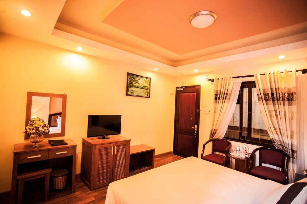 Oriental - Doi Dien Bai Bien Hotel