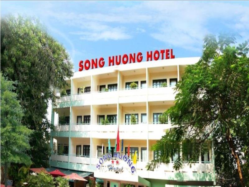 Song Huong Motel