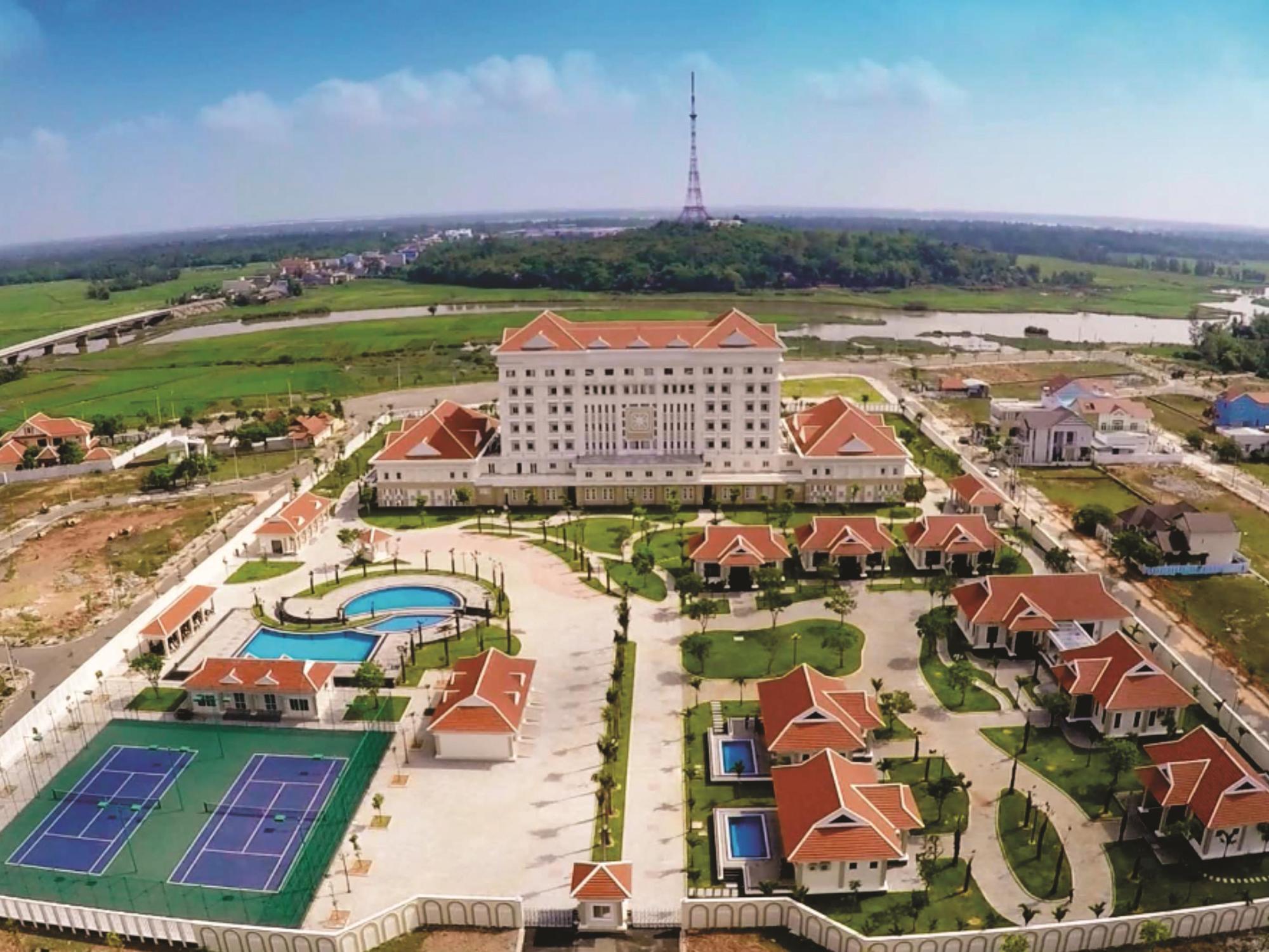 Ban Thach Riverside & Hotel Tam Ky
