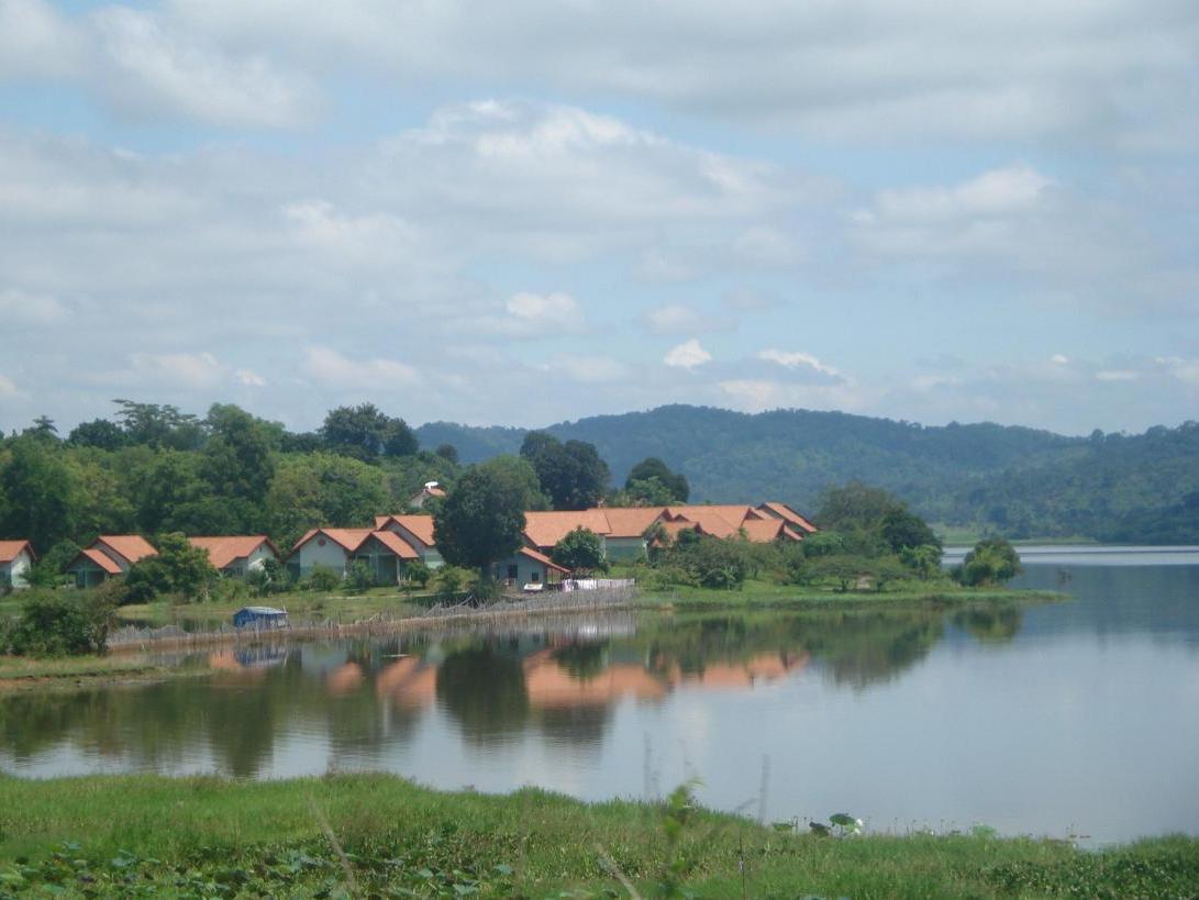 Lak Hotel