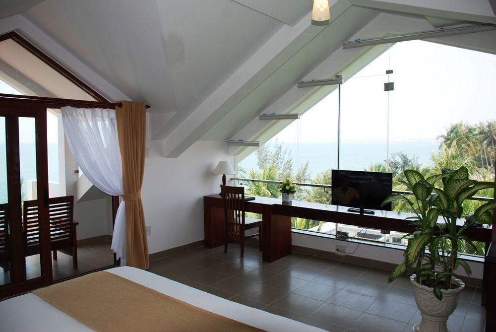Canary Resort
