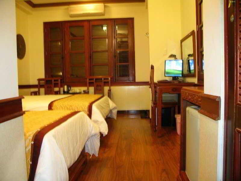 Ii Hotel 2*