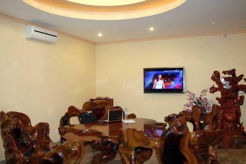 Ha Phuong Hotel 3*
