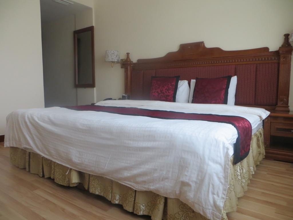 Central Hotel 4*