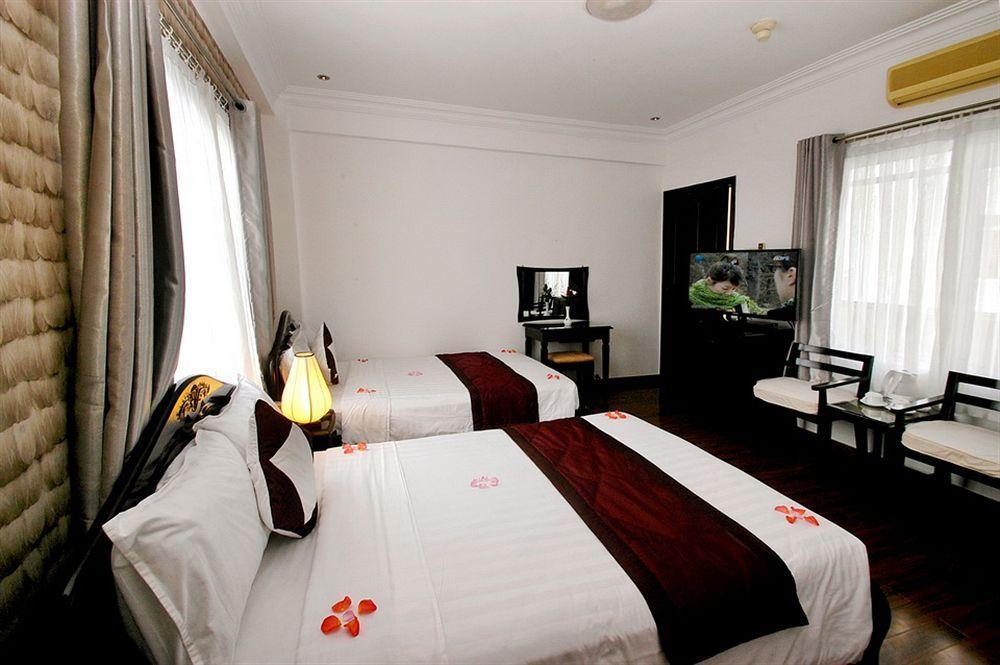 Brandi Hotel 3*