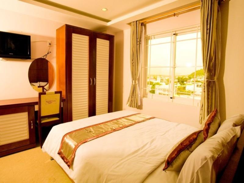 Ngoc Hong Hotel 2*
