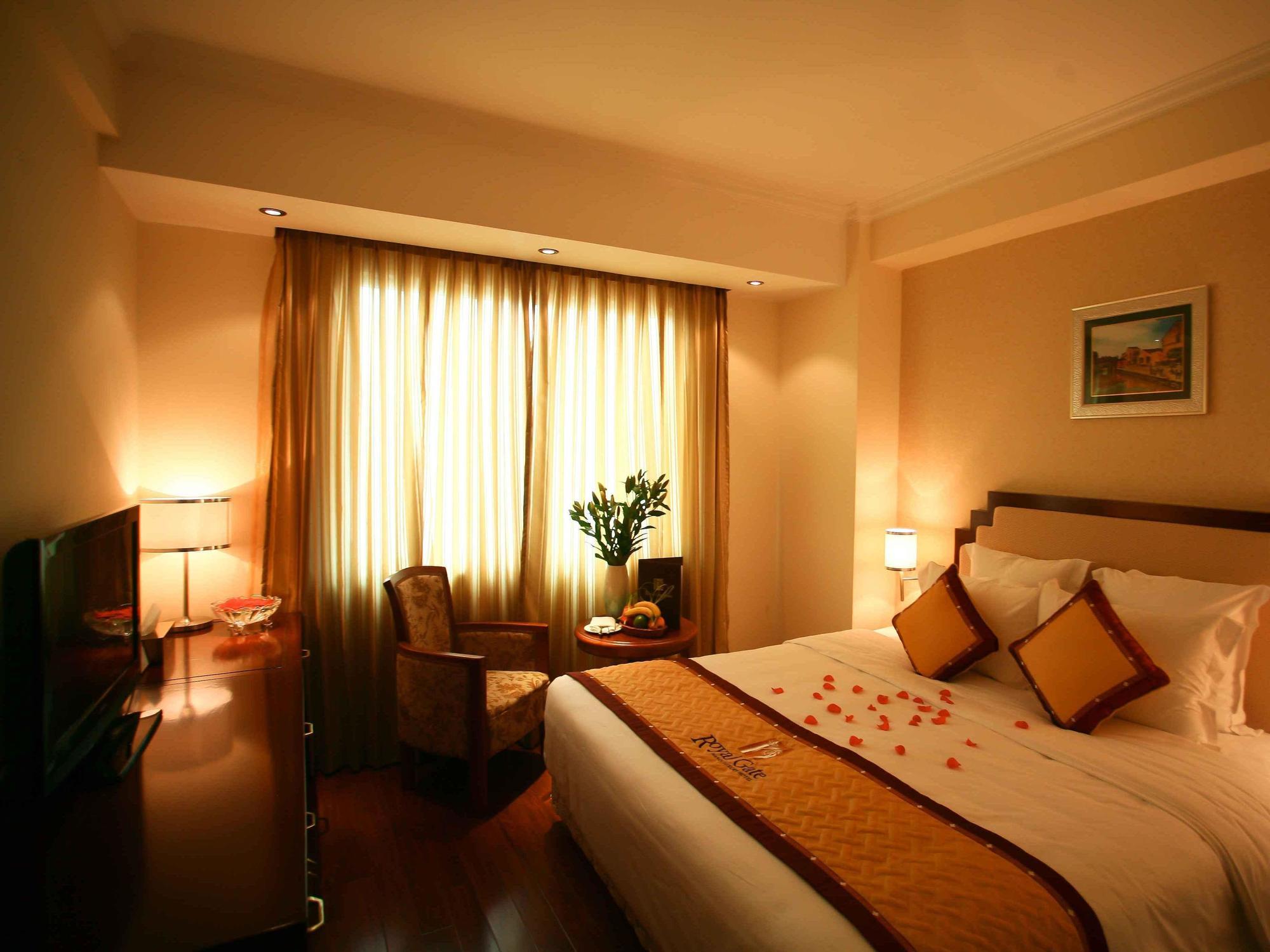 Royal Gate Hotel
