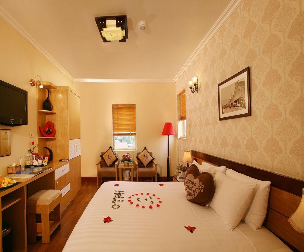 House & Travel Hotel