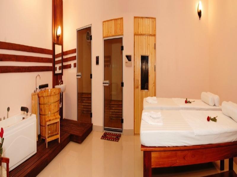Luxury Hotel