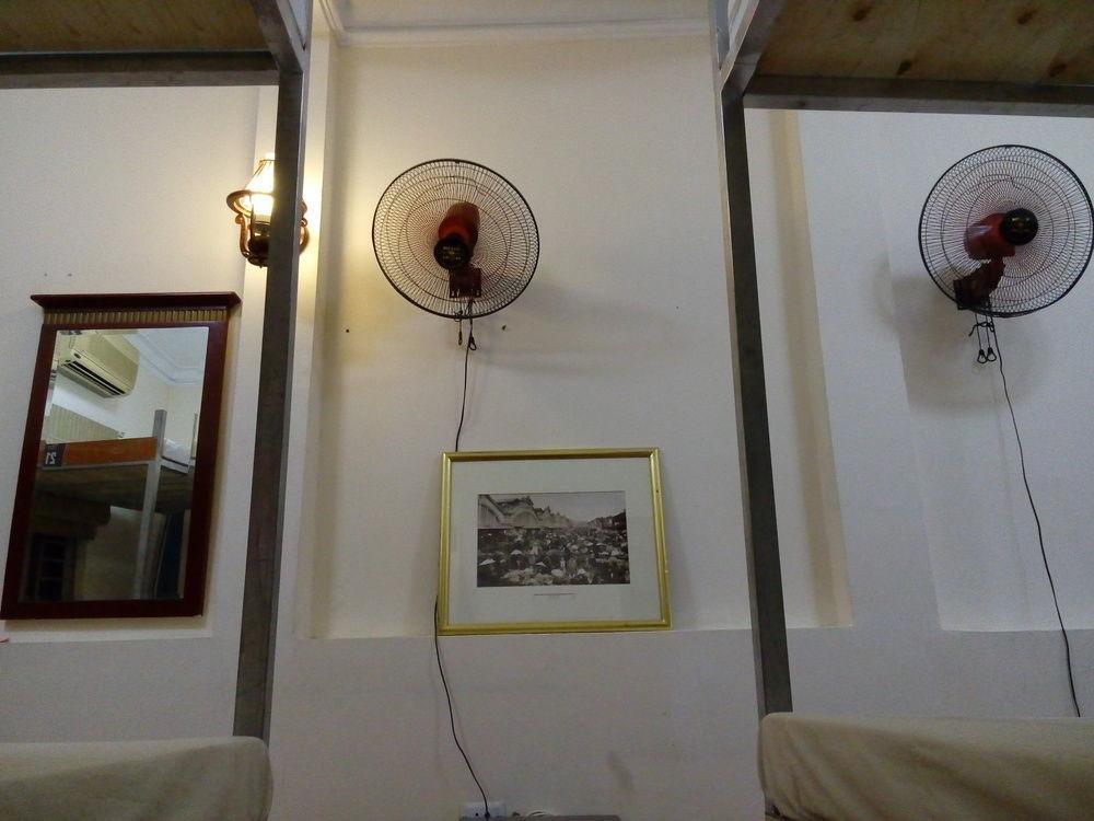 Little * Hanoi