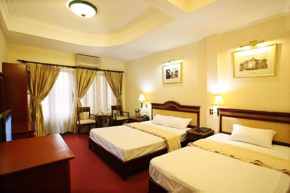 Little Hostel *