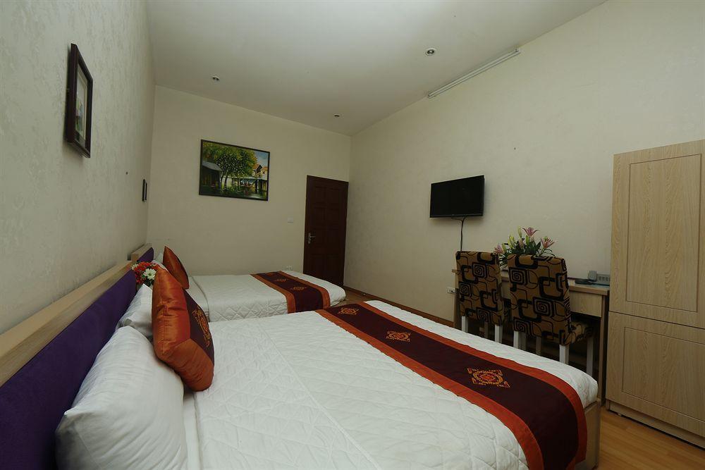 Hostel Little *