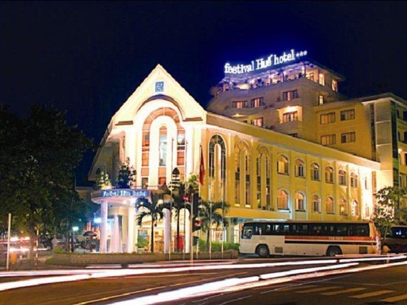 Khách sạn Emm Huế