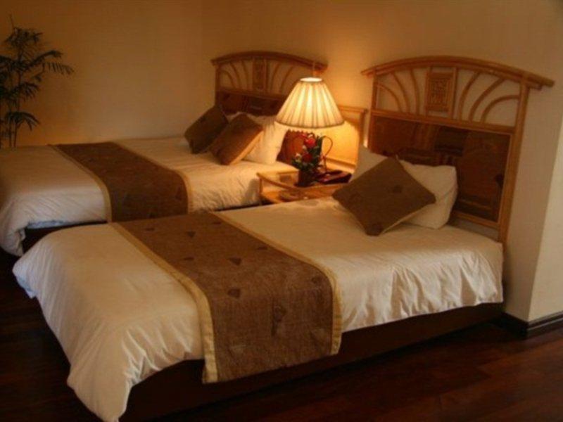 Hotel Emm 4*