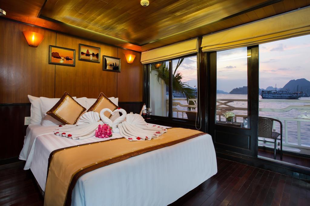Syrena Cruises Ha Long