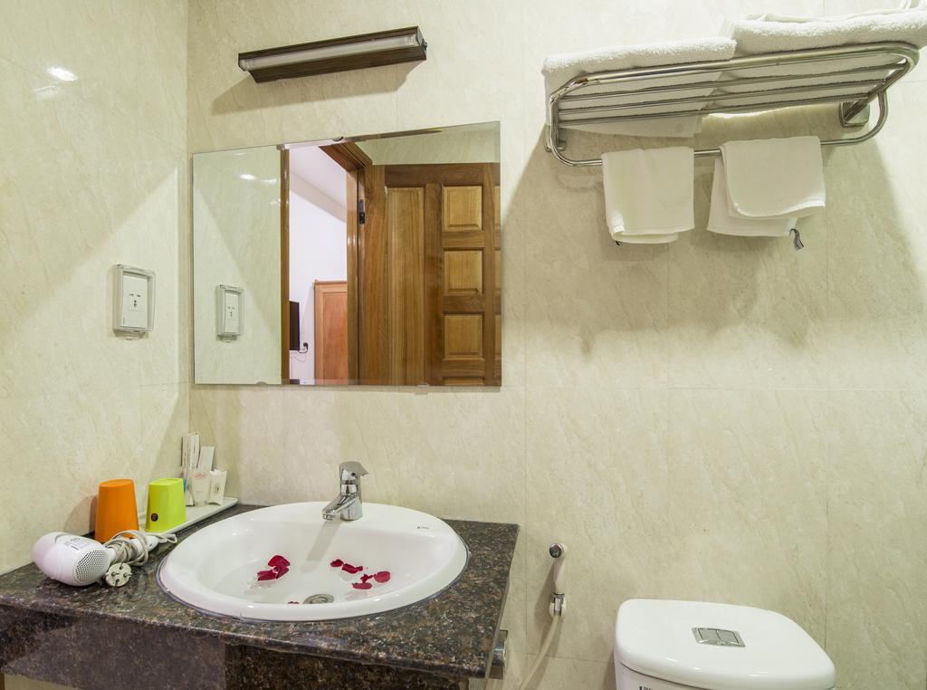 Hotel Dam Tien Hotel