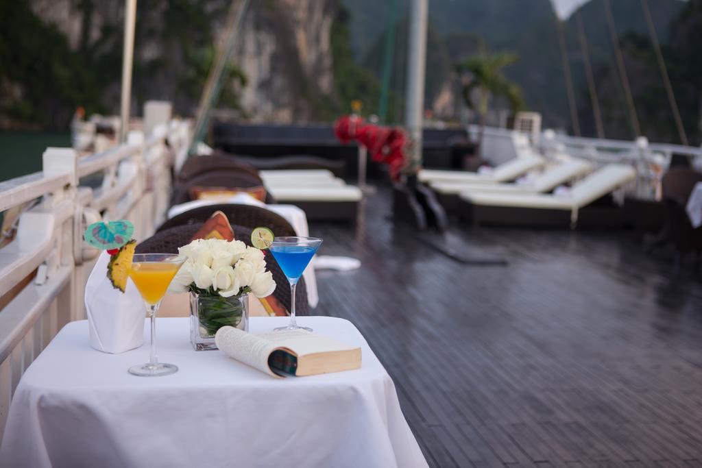 Syrena Cruises
