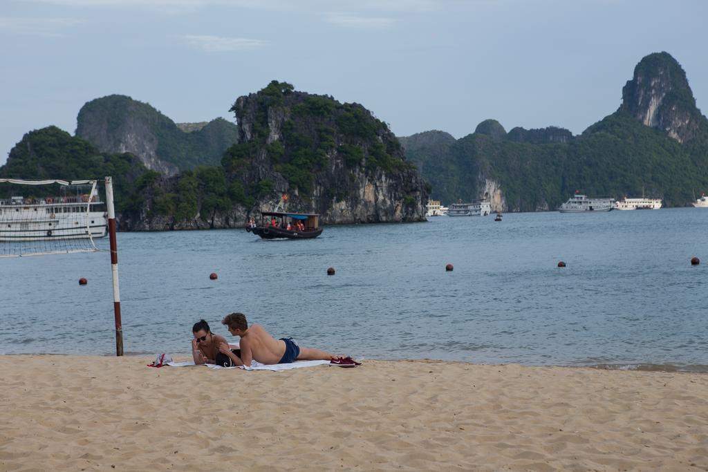 Syrena Cruises Ha Long