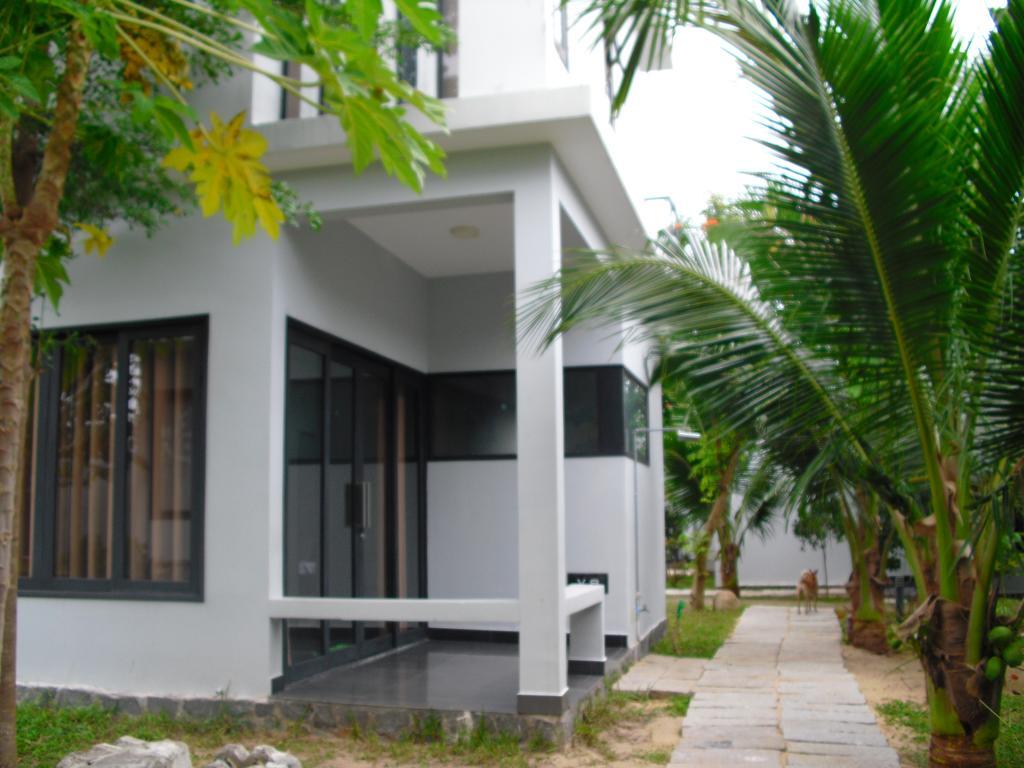 Nguyen Minihouse