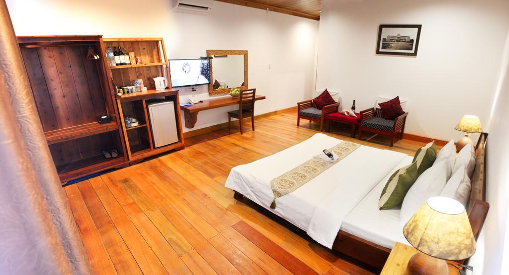 Resort Blue Shell Mui Ne