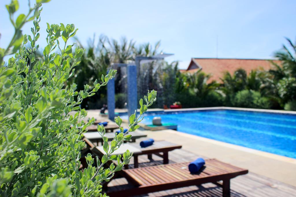 Blue Shell Resort 3*