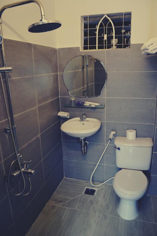 White Lion 2 Hotel 2*