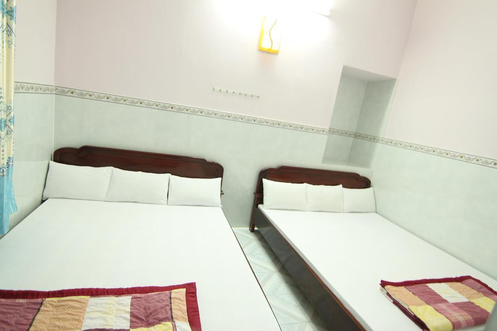 Vu Hoang Guest house *
