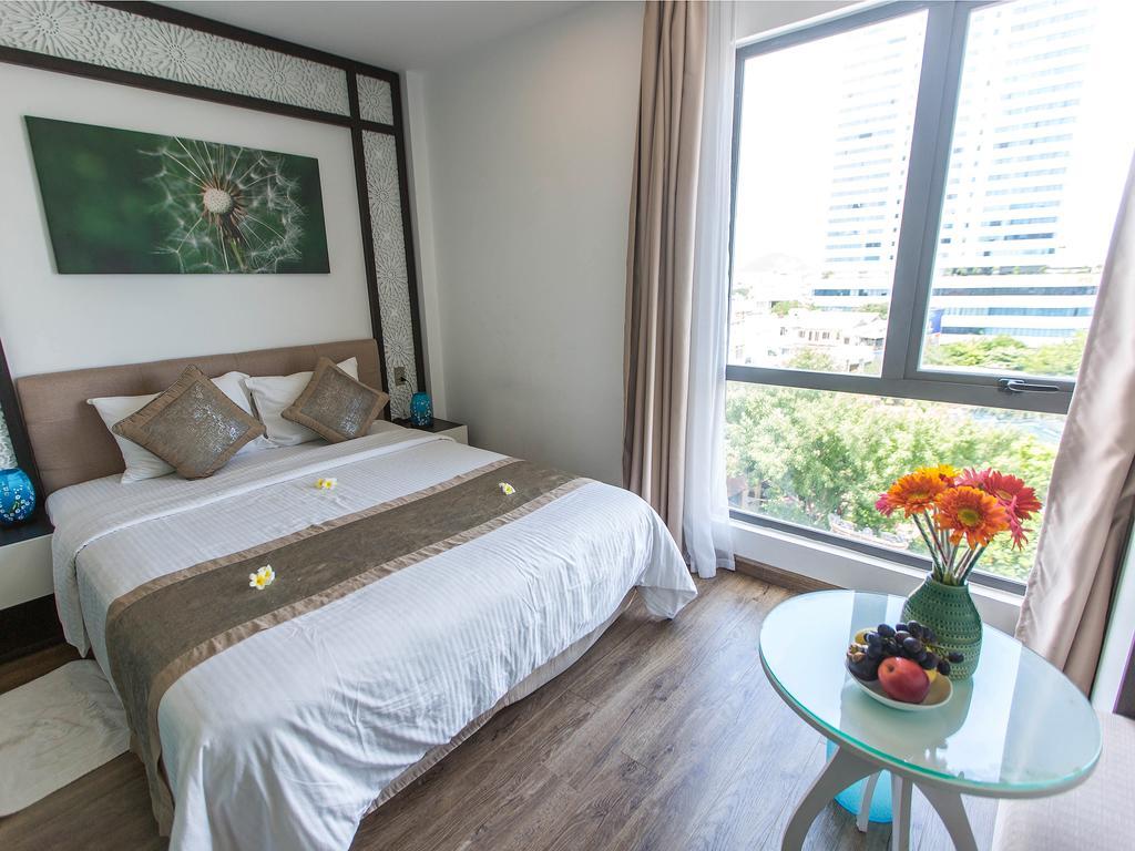 Khách sạn Flora & Đà Nẵng
