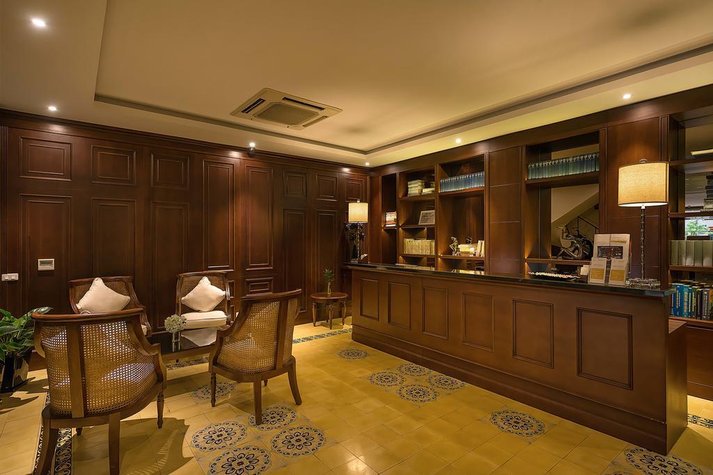 La Nueva Boutique &