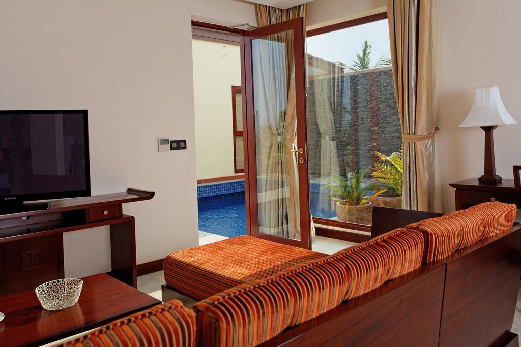 Takalau & Resort